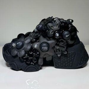 reebok x noir kei ninomiya black instapump